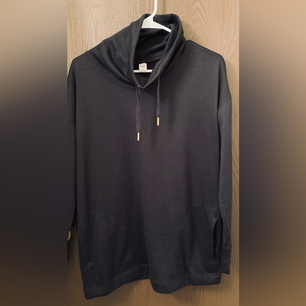 Old Navy Sweatshirt. New. Size medium.